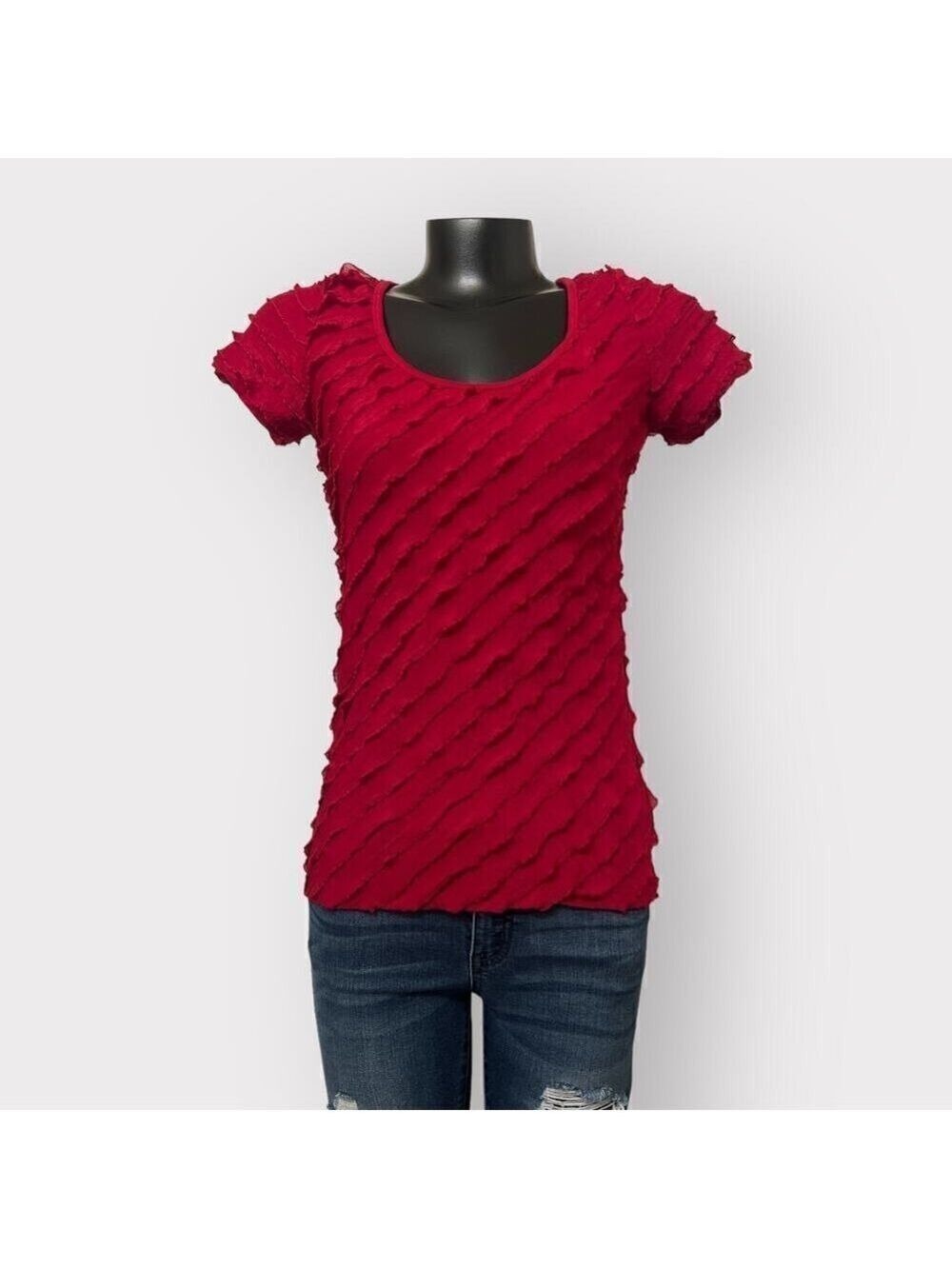 5/$25 ⭐️ Lavish VINTAGE Ruffle Tee Small Short Sleeved 90s Y2K Red Shirt Top